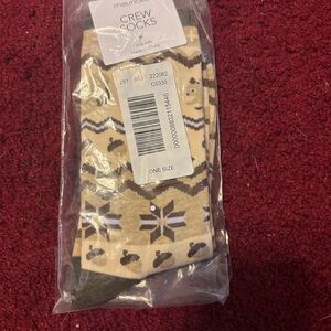 MAURICES NWT WOMENS CREW SOCKS OS